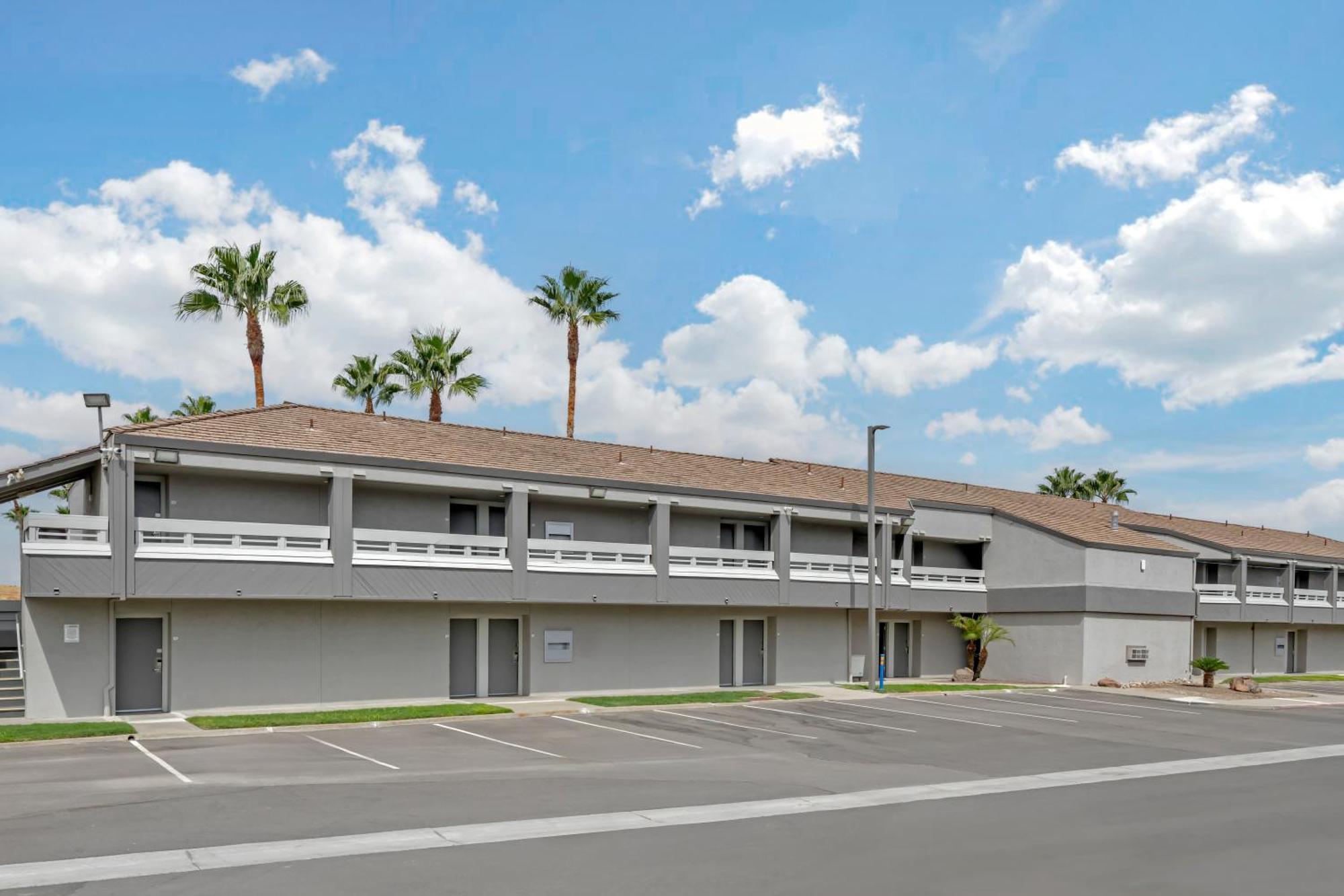 Quality Inn Kettleman City Near Hwy 41 Экстерьер фото