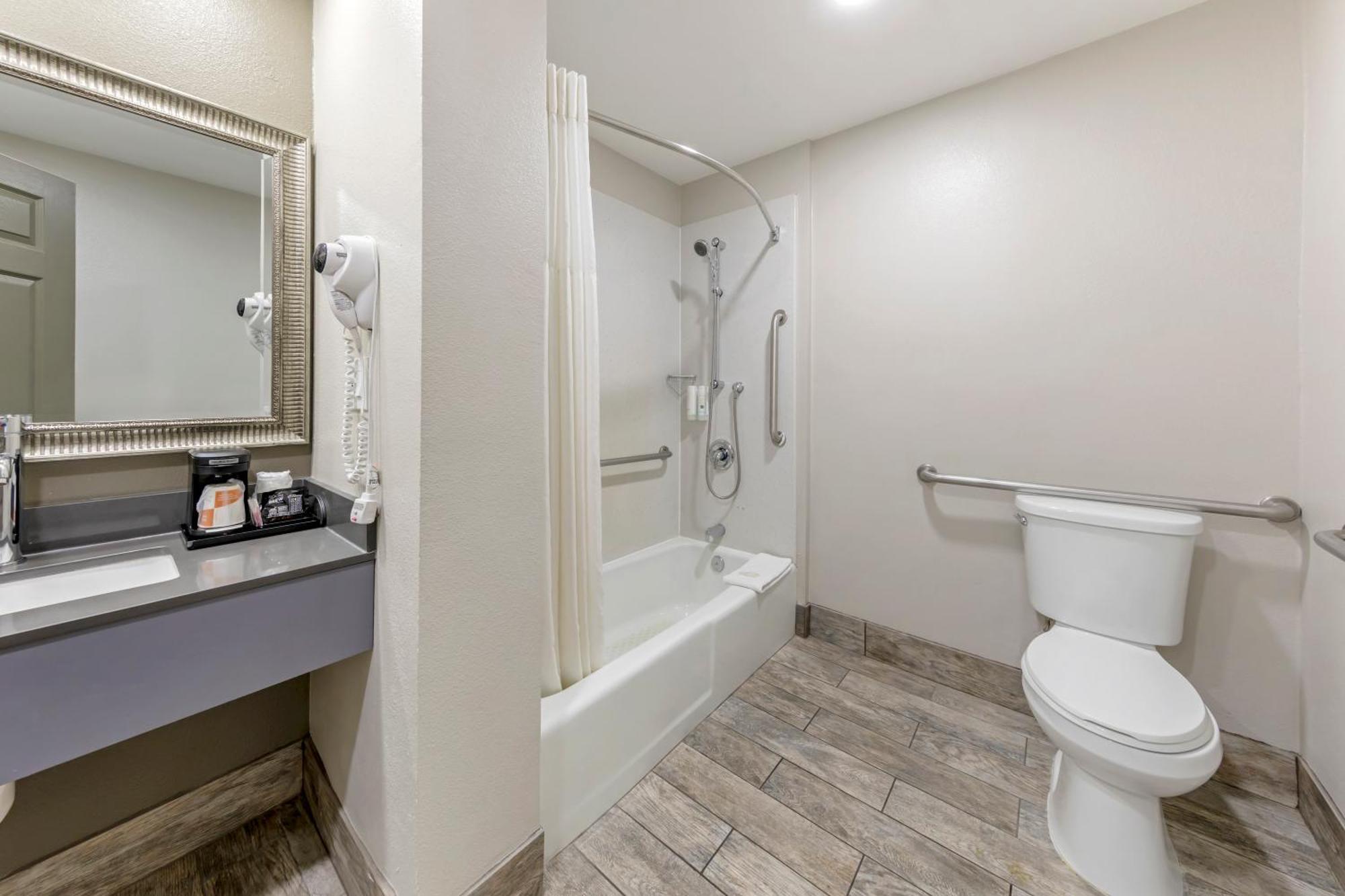 Quality Inn Kettleman City Near Hwy 41 Экстерьер фото