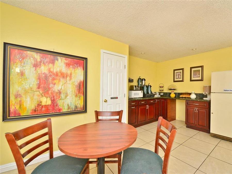 Quality Inn Kettleman City Near Hwy 41 Экстерьер фото