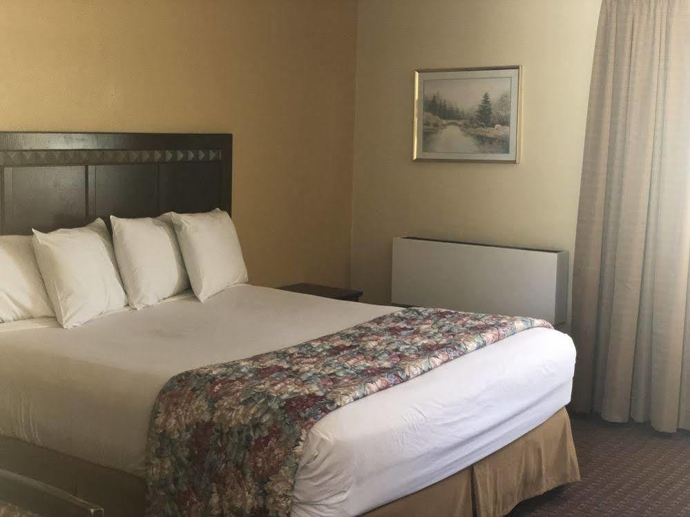 Quality Inn Kettleman City Near Hwy 41 Экстерьер фото