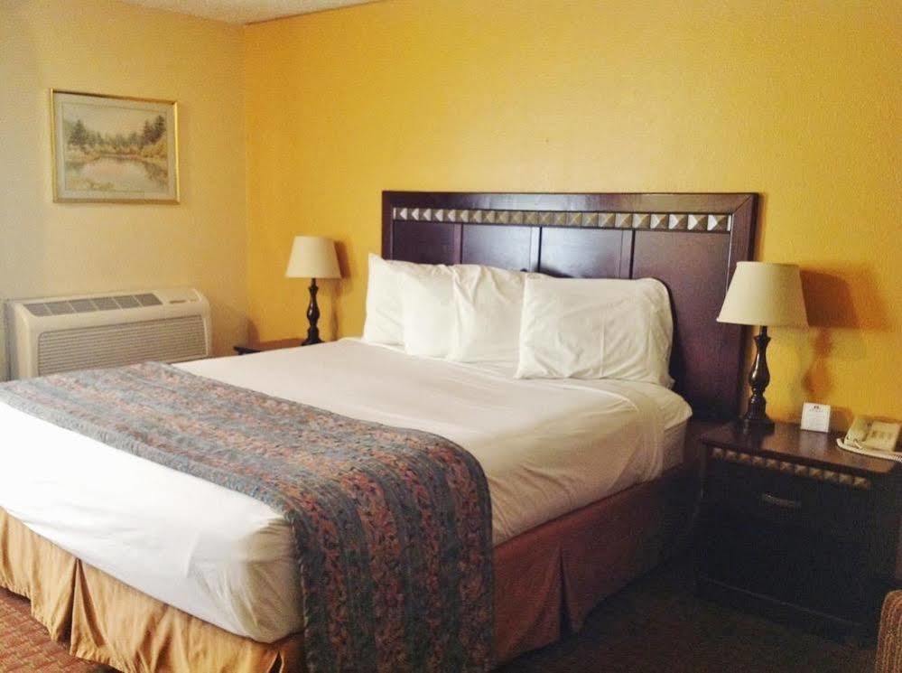 Quality Inn Kettleman City Near Hwy 41 Экстерьер фото